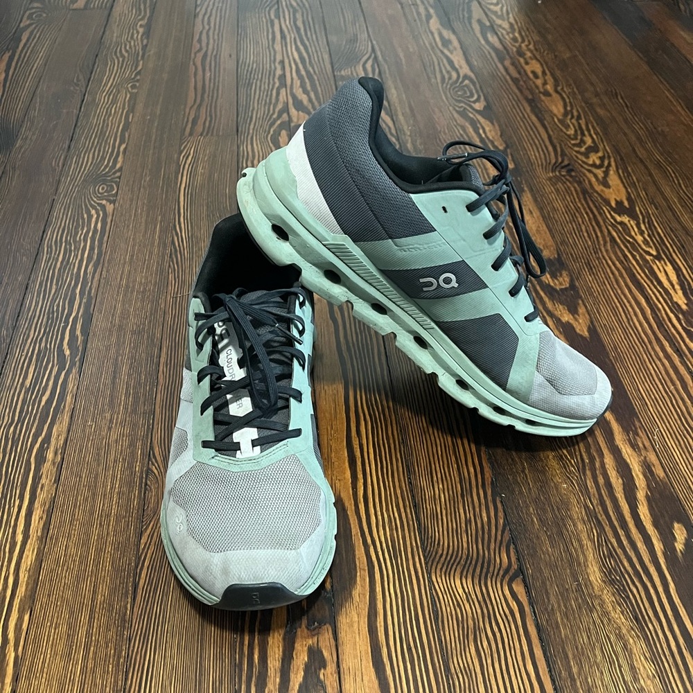 Men’s On Cloud Runner Shoes size: 11.5